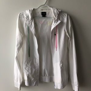 Lightweight rain coat 😌